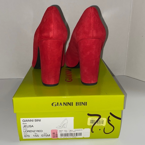 Red heels - Picture 4 of 6